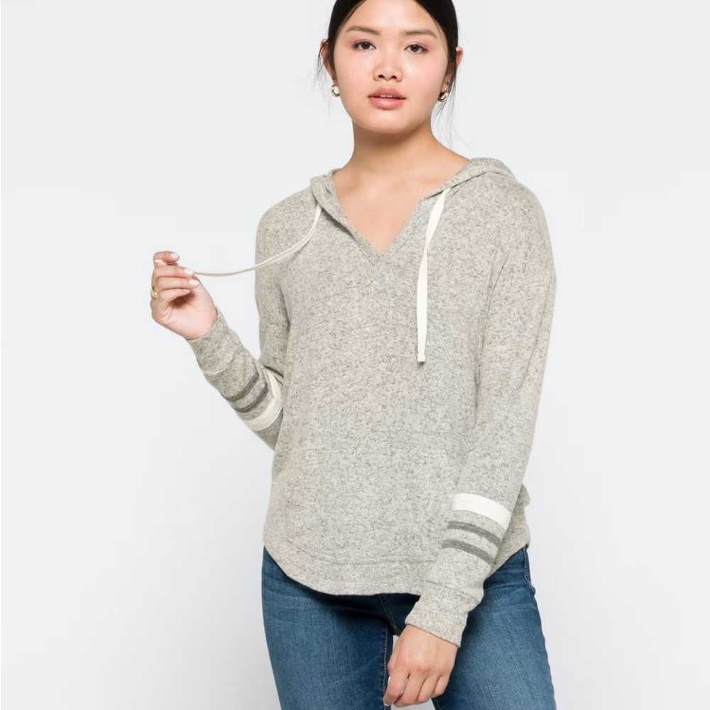 Kallon Brushed Knit Hoodie Sweatshirt GUC